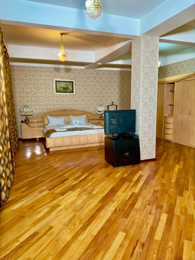 Nur Hotel & Terrace Cafe Baku Exterior foto