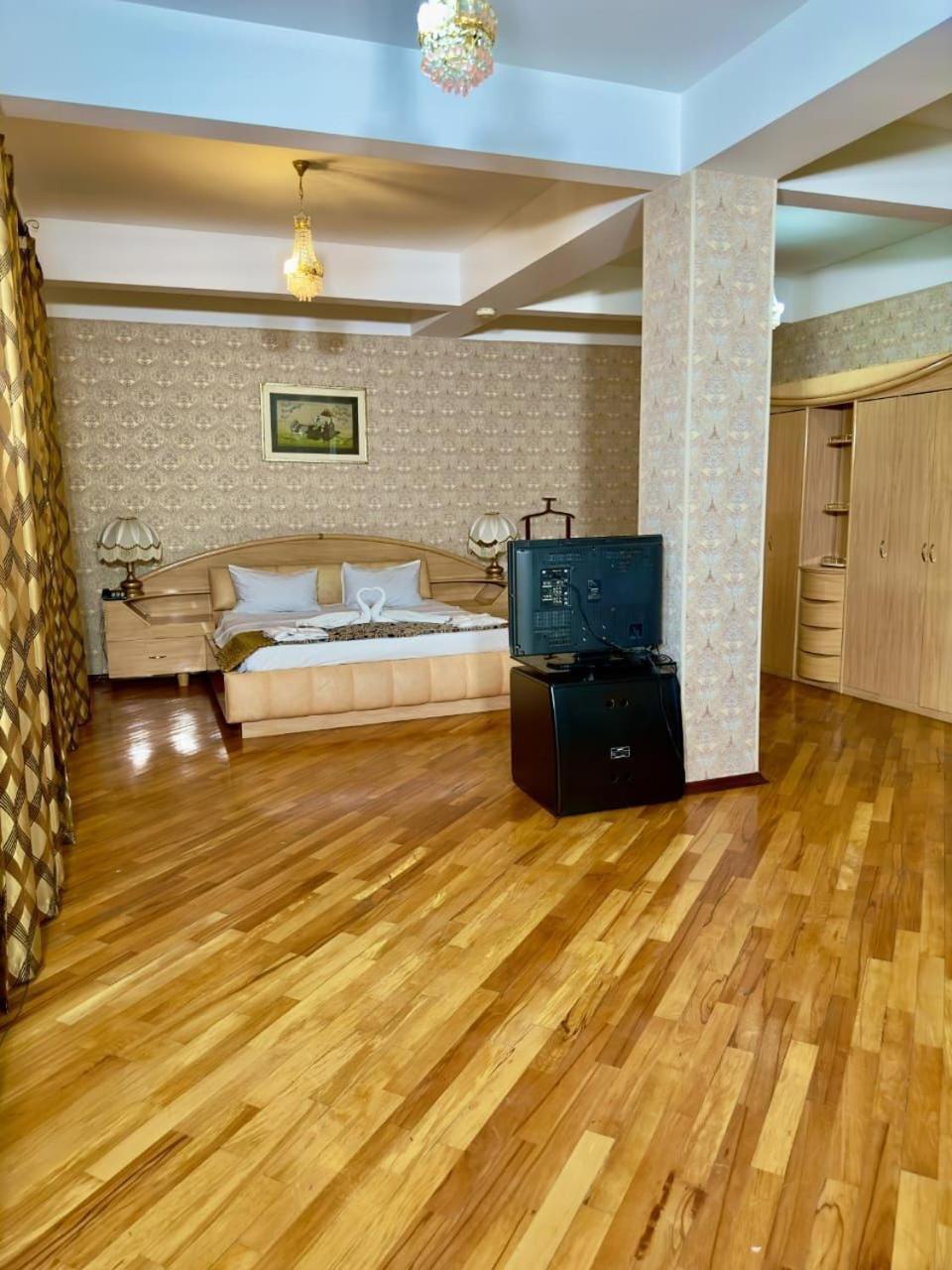 Nur Hotel & Terrace Cafe Baku Exterior foto