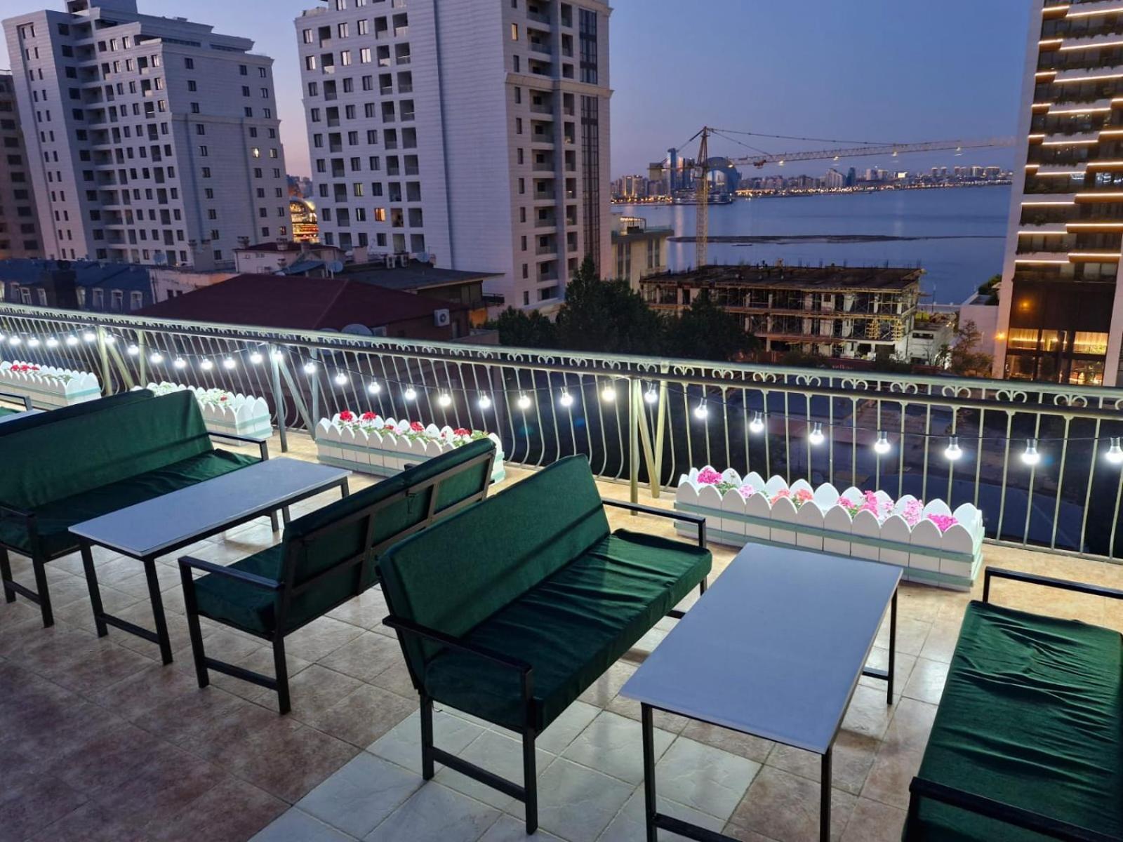 Nur Hotel & Terrace Cafe Baku Exterior foto