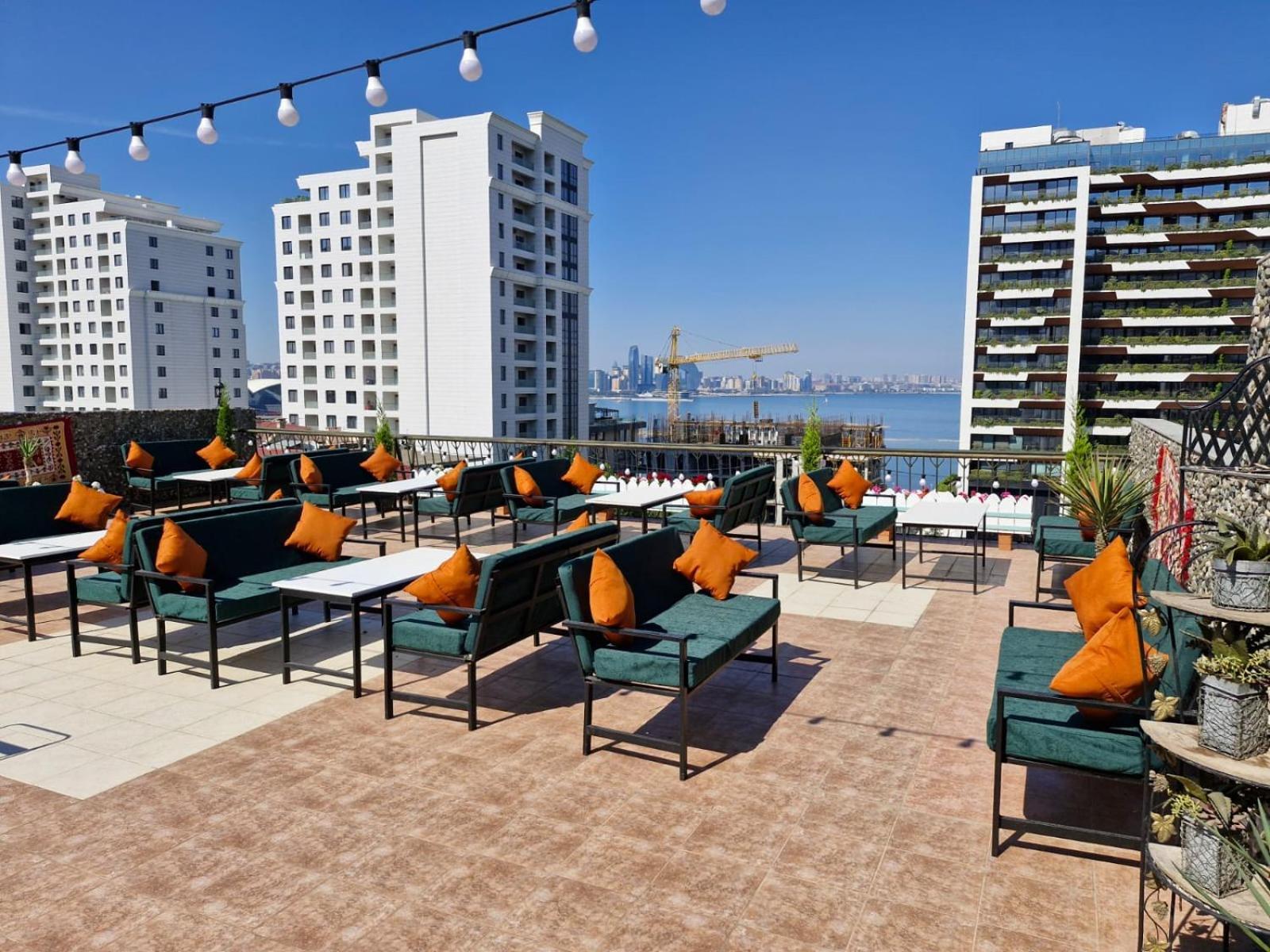 Nur Hotel & Terrace Cafe Baku Exterior foto